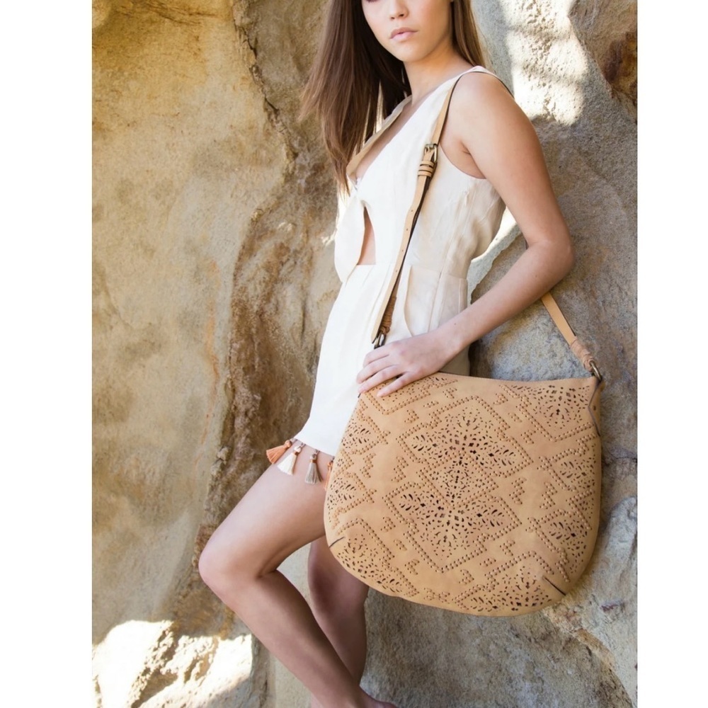 NWT ELLE JAE GYPSET Anthropologie, Amarillo Hobo in Saddle Resort Bag